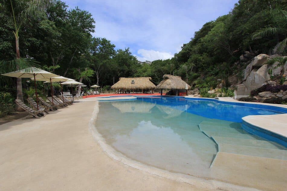 Cocos Pool Bar — foto 1 de 5